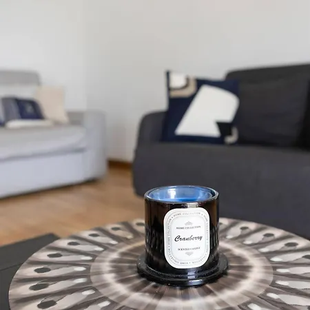 Au Calme, Proche De La *