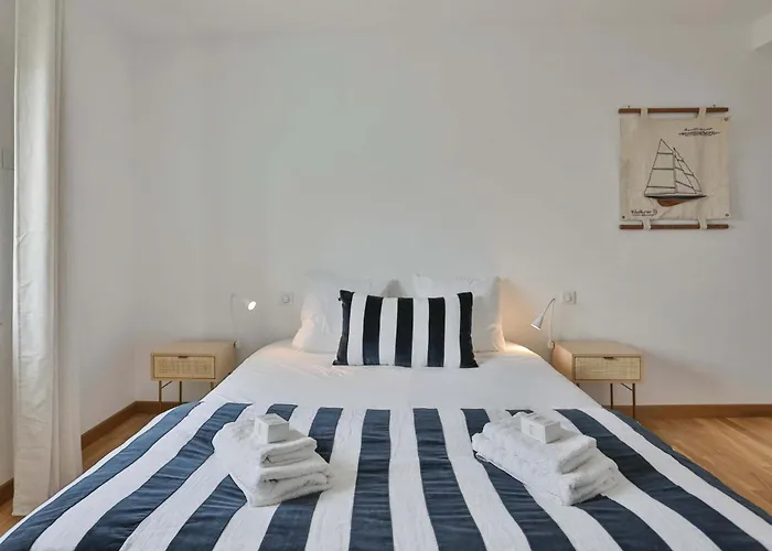 Au Calme, Proche De La Vila