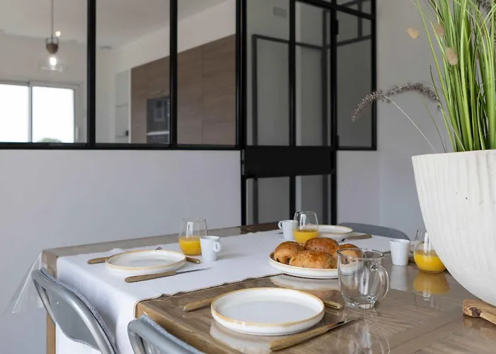 Au Calme, Proche De La Vila *